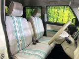 運転席シート廻りは使用感も少なく、良好な状態となっています。丁寧に使われていたことがよくわかりますね。
