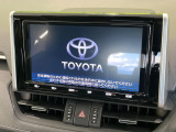 【純正9型ナビ】人気の純正ナビを装備。オーディオ機能も充実しており、Bluetooth接続すればお持ちのスマホやMP3プレイヤーの音楽を再生可能!毎日の運転がさらに楽しくなります!!