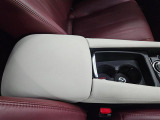気になる車はすぐにお問い合わせください!画面右側の0066から始まる無料ダイヤルからお問い合わせ下さい!専門スタッフがお車のご質問にお答えいたします!
