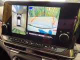 【アラウンドビューモニター】専用のカメラにより、上から見下ろしたような視点で360度クルマの周囲を確認することができます☆死角部分も確認しやすく、狭い場所での切り返しや駐車もスムーズに行えます。