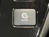 指先だけの簡単な操作でスムースに駐車★