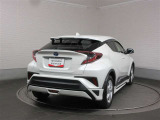 C-HR ハイブリッド 1.8 S LED パッケージ