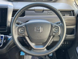 【純正革巻きステアリング】上質な革を使用することで、手にしっかり馴染みとても運転しやすいハンドルです♪