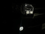 【LEDヘッドライト/LEDフォグランプ】悪天候や夜間の走行も視界良好で安心してお乗りいただけます。