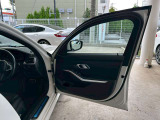 弊社在庫車両は入庫段階での客観的且つ厳正な車両チェック(第3者機関日本査定協会による査定)を実施しております。メーター改ざん車、修復歴車などは一切ございませんのでご安心の上ご検討ください。