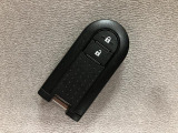電子カードキーを携帯していれば、ドアハンドルやバックドアのリクエストスイッチを押すだけでドアの施錠・解錠が出来ます♪もちろん 遠隔操作も可能です!盗難防止のイモビライザー機能装備ですよ ☆