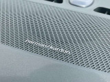 【harman kardon】ハーマンカードンのHi-Fiスペシャリストと共に、モデル別に開発・設計された専用チューニングが臨場感溢れる音響空間を実現しています。