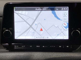 【メーカーナビ】9インチの大画面モニターを搭載し、Apple CarPlayへのワイヤレス接続やAndroid Autoにも対応。