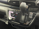 気になる車はすぐにお問い合わせください!画面右側の0066から始まる無料ダイヤルからお問い合わせ下さい!専門スタッフがお車のご質問にお答えいたします!