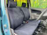 運転席シート廻りは使用感も少なく、良好な状態となっています。前オーナー様が丁寧に使っていたことがよくわかりますね。