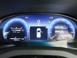 展示車は全てトヨタの車を知り尽くしたエキスパートが基本性能に関わる機能や状態を徹底的にチェックしています。消耗部品の事前交換など法定12ヶ月点検相当の点検・整備を必ず実施しています。