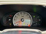 見やすいディスプレイで運転も楽々
