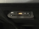 いまや快適なカーライフに欠かせないETCが付いています。