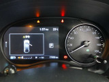 展示車は全てトヨタの車を知り尽くしたエキスパートが基本性能に関わる機能や状態を徹底的にチェックしています。消耗部品の事前交換など法定12ヶ月点検相当の点検・整備を必ず実施しています。