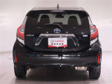 ハイマウントストップランプ採用で、後続車に対して自車の存在をアピールしてくれます!