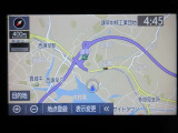 純正ナビで、慣れない道も旅先も安心。