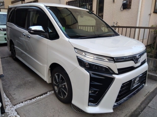 ヴォクシー 2.0 ZS 煌II 