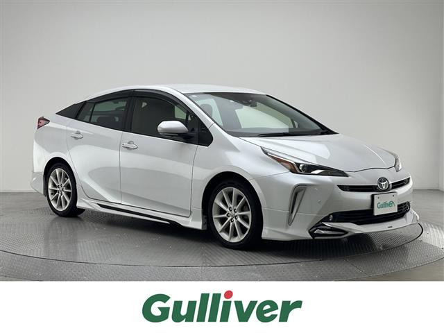 プリウス1.8 S セーフティ プラスII E-Four 4WD4WD 修復歴無し