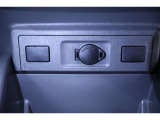 12V/120Wのアクセサリーソケット付いてます!