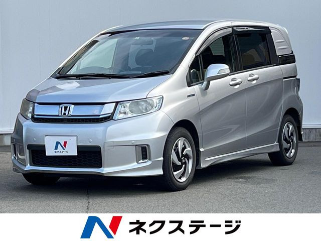 フリードスパイクハイブリッド1.5 プレミアムエディション