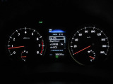 ディスプレイには運転に必要な様々な情報を表示します。