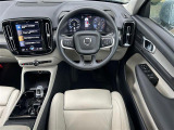 XC40 B4 AWD インスクリプション 4WD 4WD 本革シート