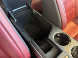 運転席フロアマットです。比較的綺麗な状態です。