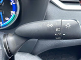 【 オートライト 】オートライトなのでライトの点け忘れを気にすることなく運転が出来ます♪//