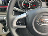 ■ステアリングスイッチで、安全運転!前方から目線を外さないように!