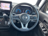【ステアリングスイッチ】運転中、前方から目線をそらすことなく、オーディオ等の操作が可能な便利機能!安心&快適なドライブを演出してくれます♪