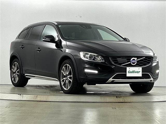 V60クロスカントリーD4 クラシック ディーゼル本革シート 修復歴無し