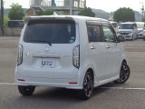 外装も丁寧に磨いております。是非1度実車をご覧ください!