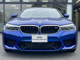 また、BMW正規認定中古車は、エマージェンシーサービスが自動付帯。24時間365日、皆様のカーライフをサポート致します。確かな安心のうえで、「駆けぬける歓び」をご堪能ください。