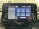 ディスプレイオーディオを装備。スマホとクルマをつなぐことで、これまでのナビに加えて、いろんなサービスが楽しめます。