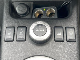 【オールモード4×4】2WD/4WDモードを手軽に切り替え可能。燃費重視の2WD、スタック時に役立つLOCK、AUTOモードでは4WDの配分を自動で調整し、路面状況を問わず安定した走りをサポート。
