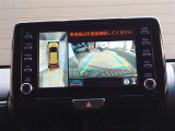 車両を上から見たような映像で、運転席から目視だけでは見にくい車両周辺の状況をしっかり確認できます。
