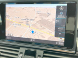 ●純正ナビ:一体感のあるナビは、高級感ある車内を演出してくれます。Bluetooth再生などオーディオ機能も充実しておりますので、運転もより楽しめます♪