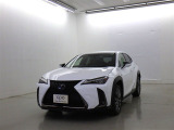 「UX250h F SPORT」入荷いたしました。ボディーカラーは“ホワイトノーヴァガラスフレーク”です。