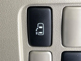 【パワースライドドア】スマートキーや運転席のスイッチでスライドドアの開閉が可能♪電動だから力を入れてドアを開ける必要が無く、小さいお子様でも、重い荷物を持っている時もラクに開け閉めできます♪