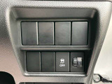 【横滑り防止装置】カーブを曲がるときに車がカーブの外側へのふくらんだり、内側へ巻き込んだりする挙動を防止して安定した走行をサポートするシステムです