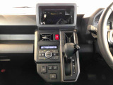 温度を設定すれば、自動で車内の温度管理をしてくれる優れものです♪ATミッションで運転楽々