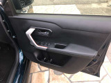 洗練されたデザインの運転席回りはドライビングの愉しさを予感させてくれます♪