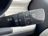 【 オートライト 】オートライトなのでライトの点け忘れを気にすることなく運転が出来ます♪//