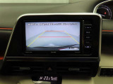 バックモニターを装備しています。車庫入れ時等に車両後方が確認出来るのでとても便利です。