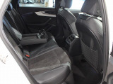 正規ディーラーAudi京都南のお車をご覧い頂きありがとうございます。株式会社ファーレン古都のAudi3支店の中からお客様のご希望にあった1台をご案内させて頂きます。