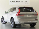 良質なスカンジナビアンデザインに全身を包まれたXC60には、控えめながら自信に満ちた、歴然とした美しさが備わっています。伝統のテールランプデザインは、変わらず安全へのこだわりが見てとれます。