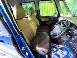 運転席シート廻りは使用感も少なく、良好な状態となっています。丁寧に使われていたことがよくわかりますね。