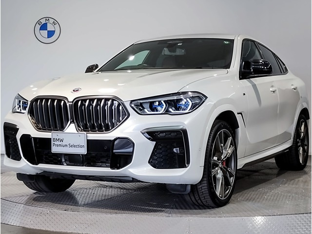 X6  M50i 4WD