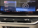 衝突被害軽減ブレーキと車線逸脱警告がついています。