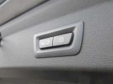 電動リアゲート装備。バンパー下でのキックオープン&クローズ機能も装備です。
